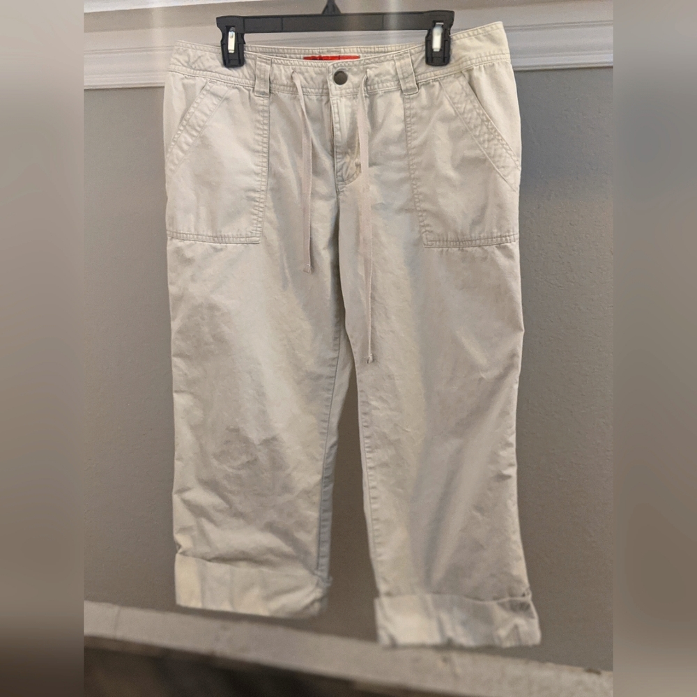 Women's Mossimo Cuffed Capri pants - Size L